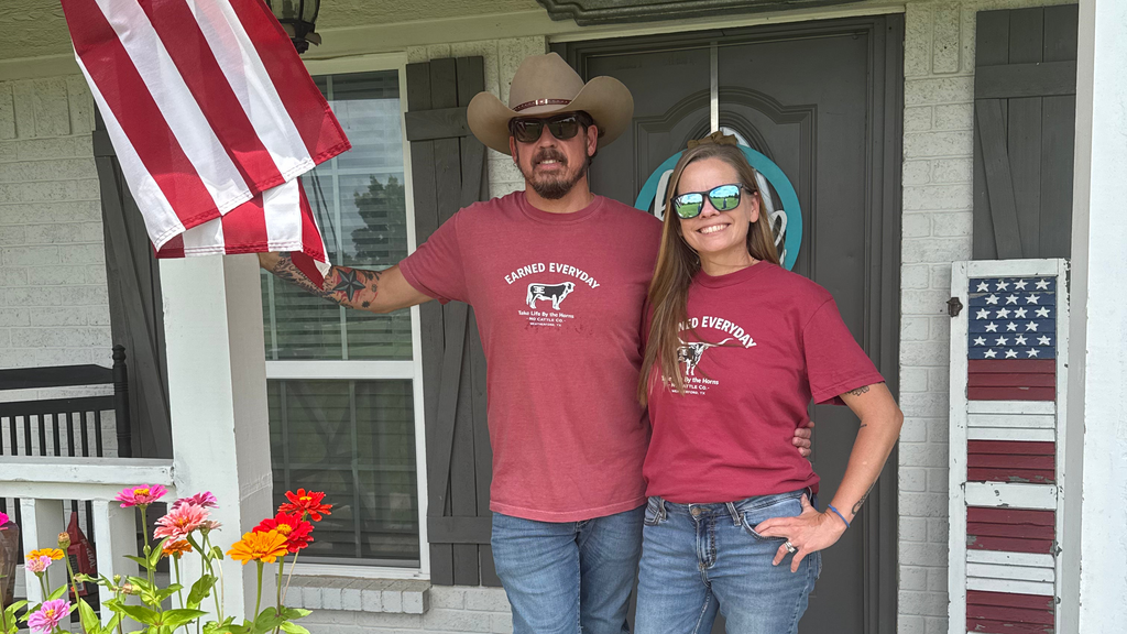 EE By The Horns Unisex Tee (Longhorn)